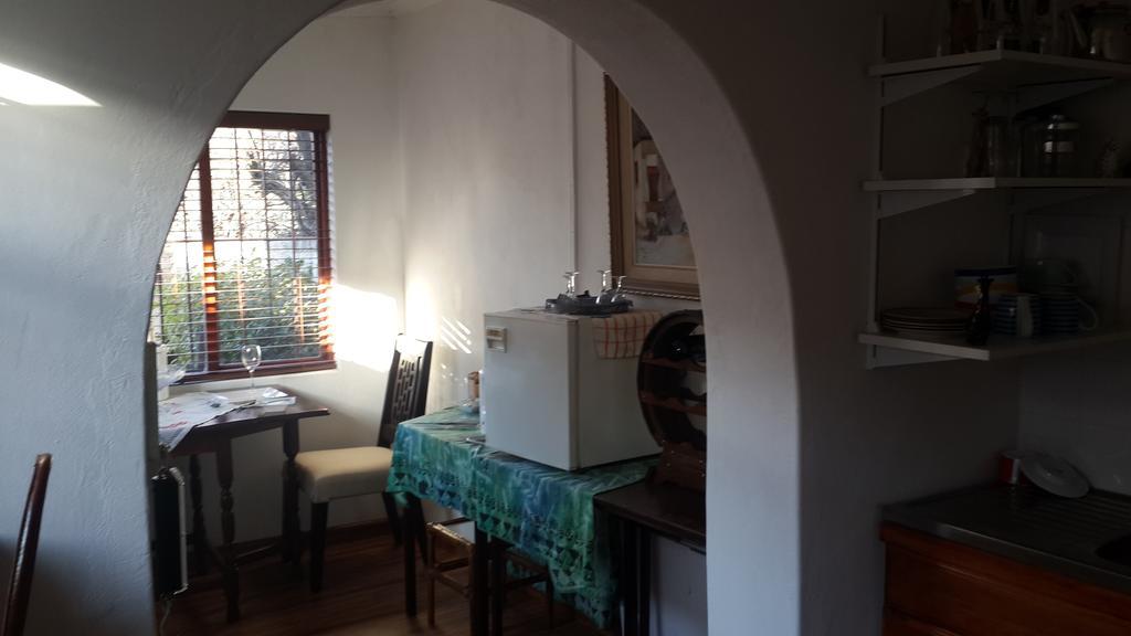 Monica'S Cottage ヨハネスブルグ エクステリア 写真
